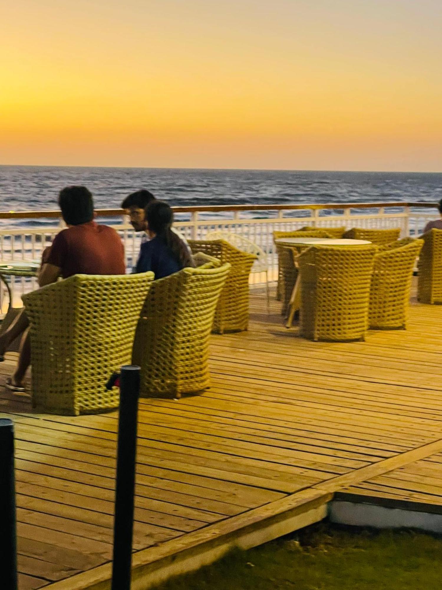 Maargit Beach Resort Mandrem Exteriör bild