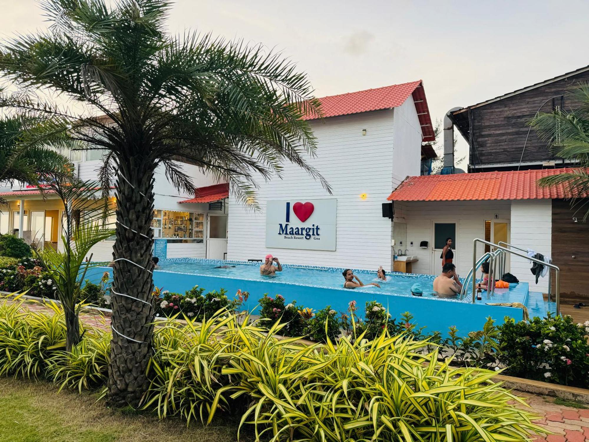 Maargit Beach Resort Mandrem Exteriör bild