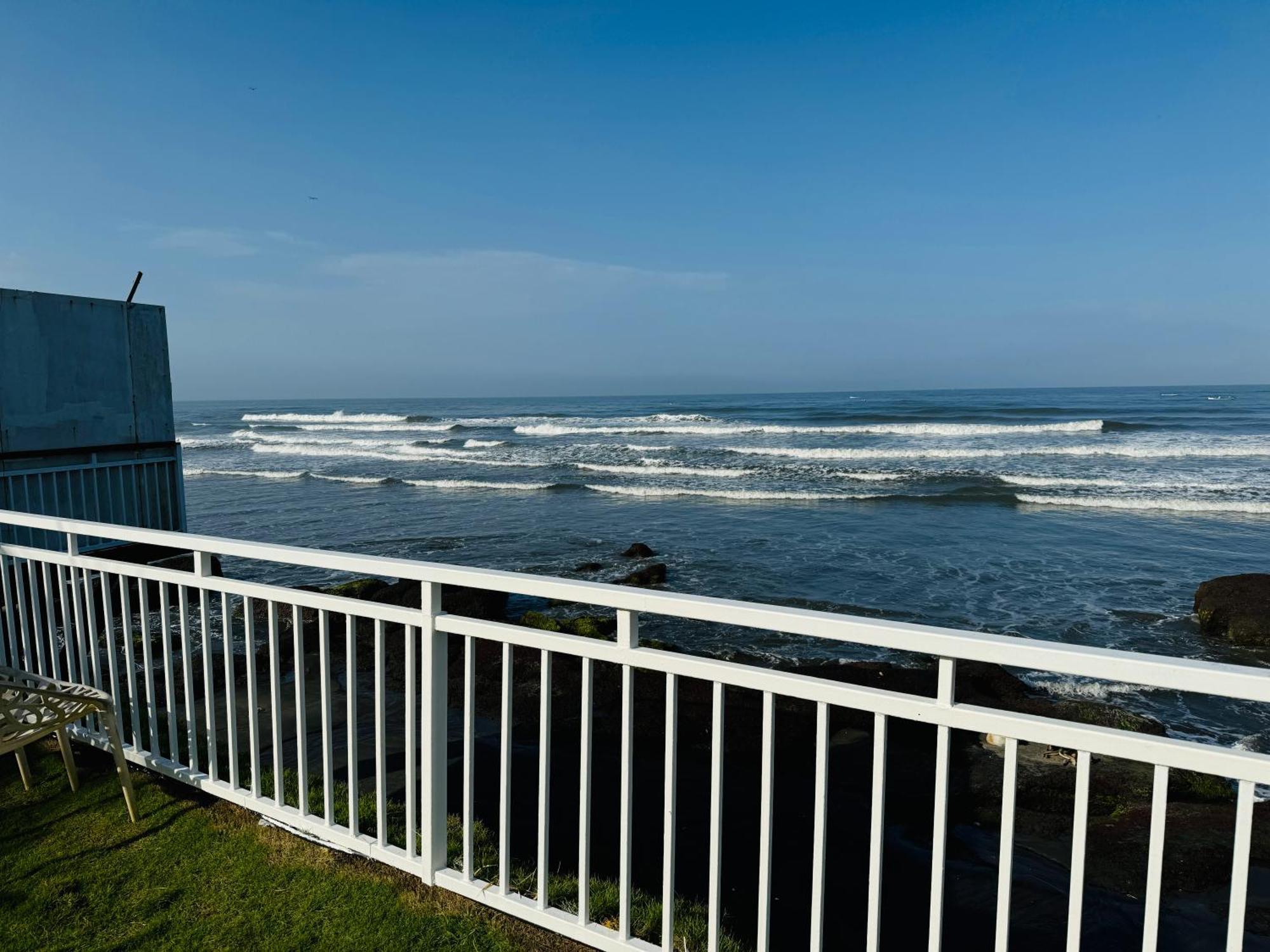 Maargit Beach Resort Mandrem Exteriör bild